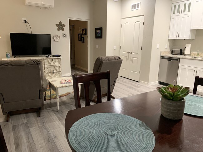 Foto del edificio - 2950 N Kiowa Blvd