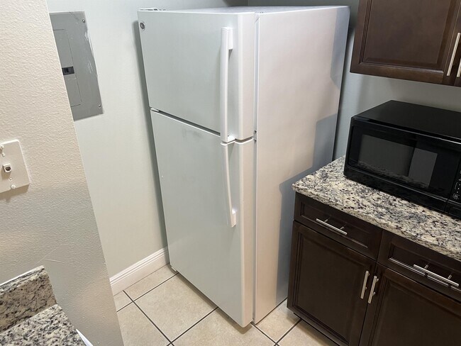 Foto del edificio - 3827 Crows Nest Dr