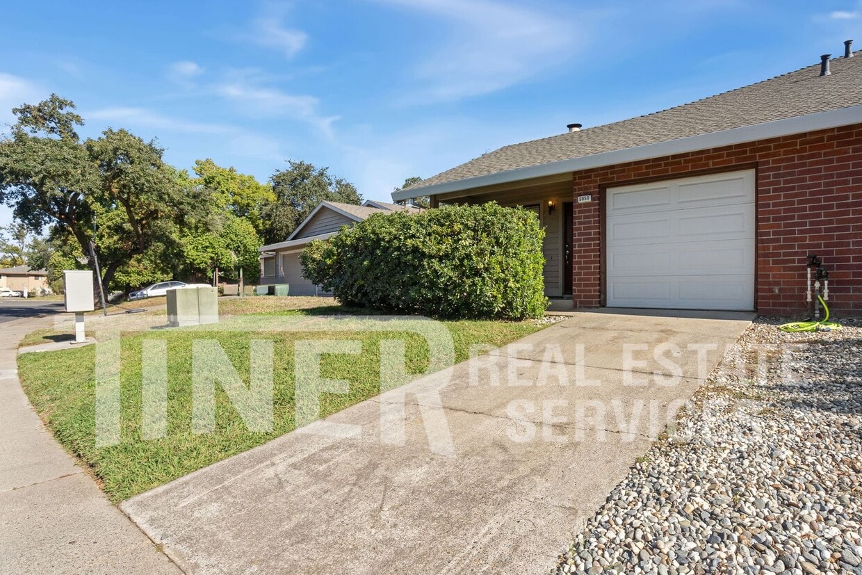 Foto principal - 5050 Connecticut Dr