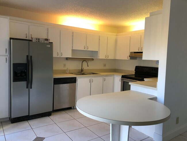 Foto del edificio - 1789 Congress Ave