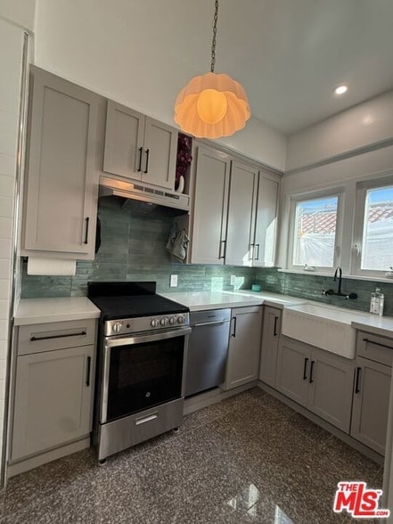 Photo - 157 N La Peer Dr Apartment