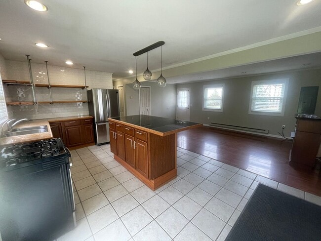 Building Photo - Trumansburg 2 Bedroom Home