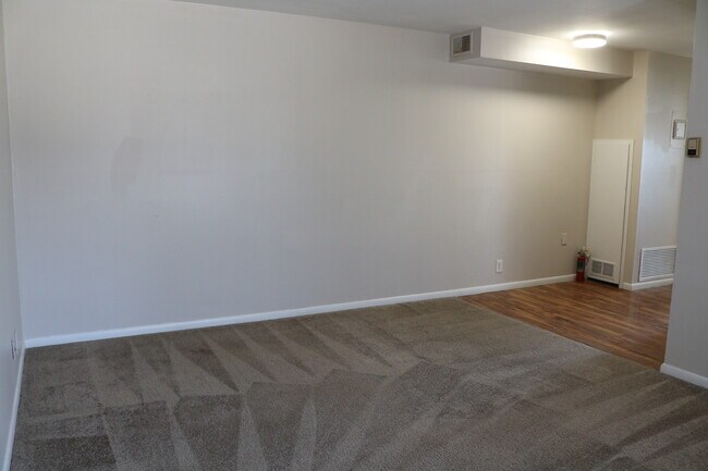Building Photo - 6115 Marty St