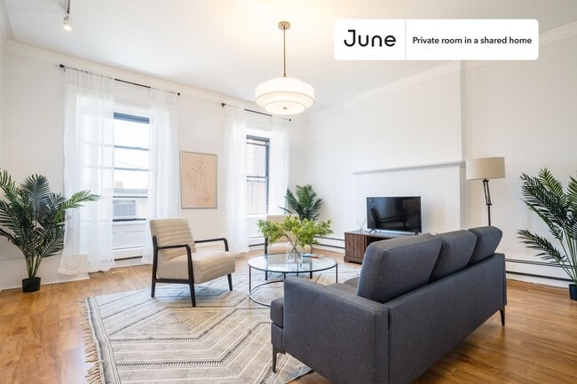 Foto del edificio - Room in Shared 4 bed/1 bath home