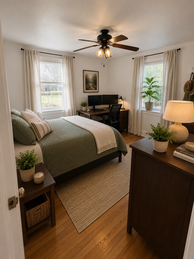 Foto del edificio - Charming 2-Bedroom Home with Flexible Bonus Room in Richmond's West End