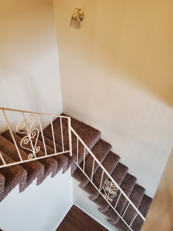 Foto del edificio - 2209 N Winery Ave