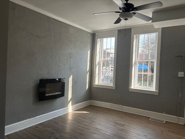 Foto del edificio - 2-3 Bedroom 1 Bath House-York City SD