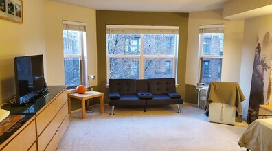 Building Photo - 425 Vine St Building Photo - 425 Vine St