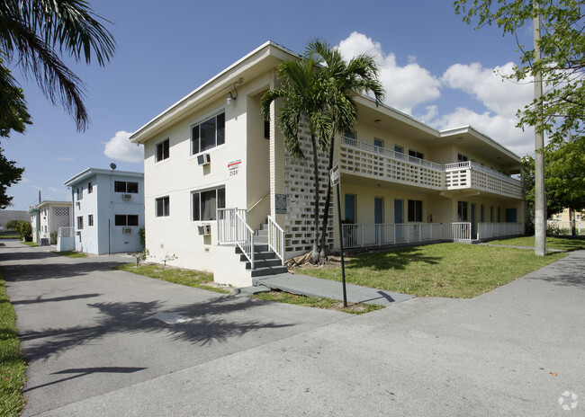 Building Photo - North Shore Apartments