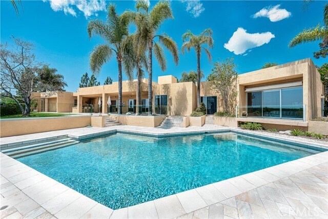 Foto principal - 10272 Overhill Dr
