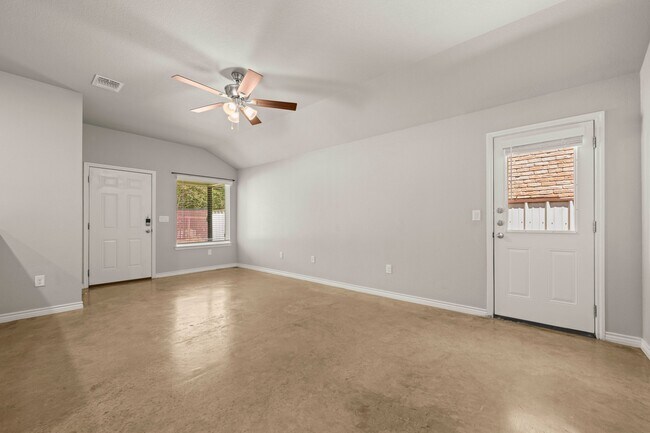 Foto del edificio - 1204 N 8th St