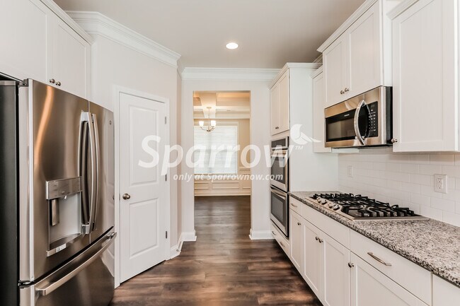 Building Photo - 732 Altamonte Dr