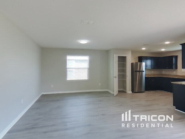 Foto del edificio - 77009 Birdseye Ct