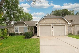 Building Photo - 2903 Avanti Dr