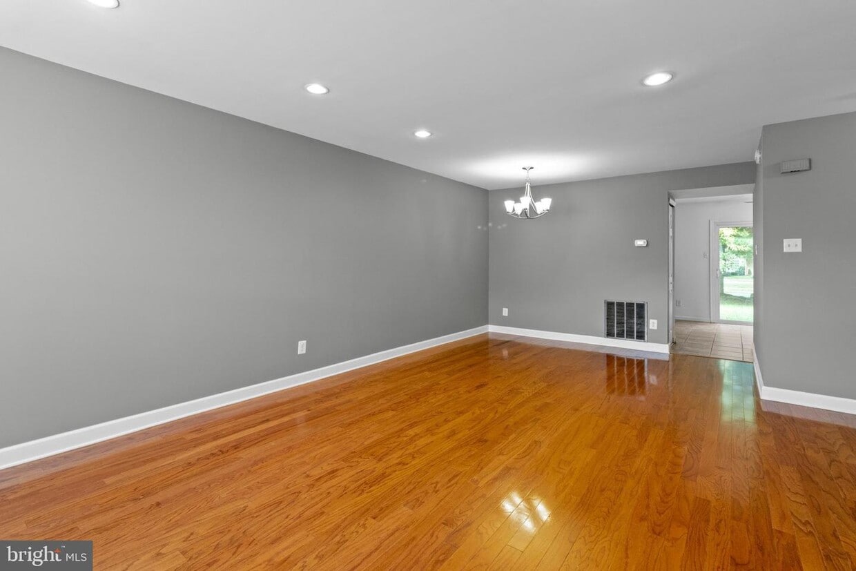 10 Bark Hollow Ln, Horsham, PA 19044 Townhome Rentals in Horsham PA