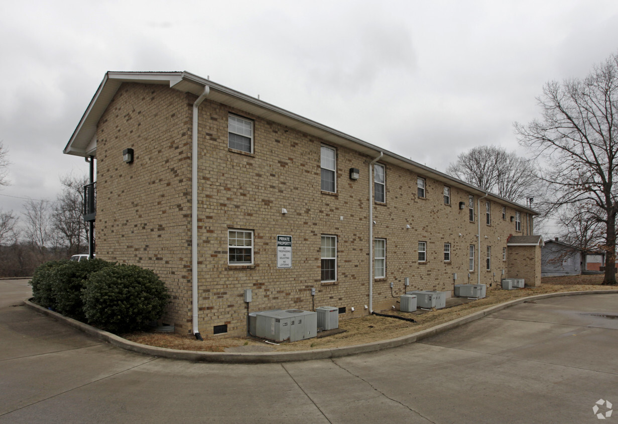 Building Photo - Hickory Place Apartments