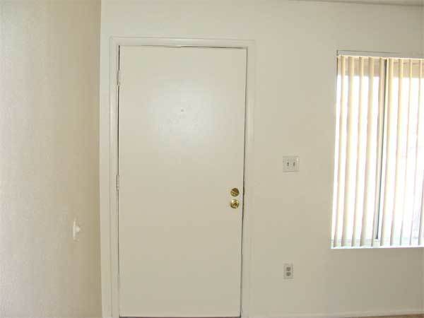 Foto del edificio - GREAT TEMPE LOCATION - 3 BED 2 BATH NOW AV...