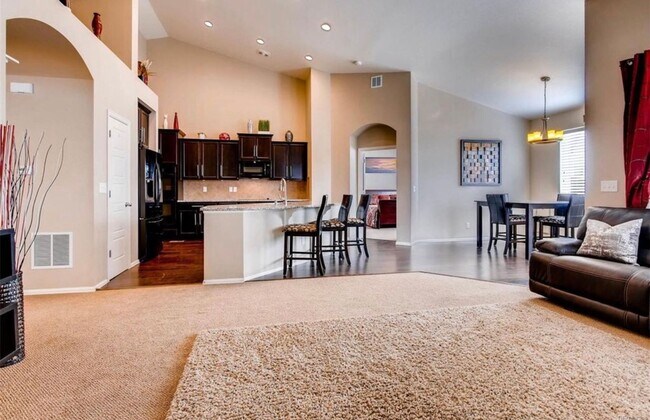 Foto del edificio - Beautifully updated home in a fantastic Parker neighborhood