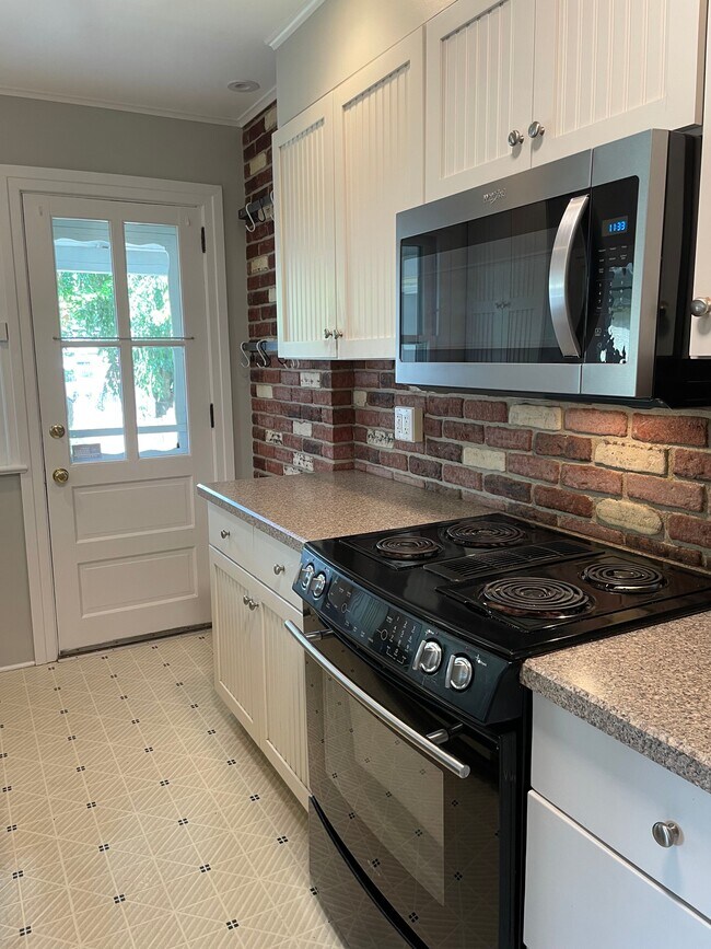 Cocina - 30 S Muhlenberg St