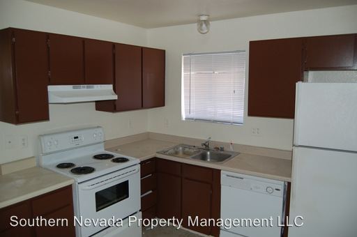 Building Photo - 905 Staffordshire Cir