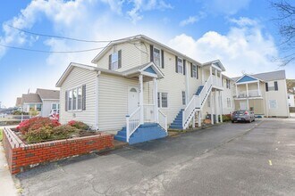 Building Photo - 1033 E Ocean View Ave