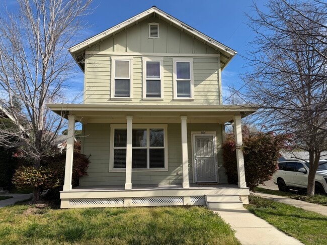 Building Photo - 804 Kite Ln