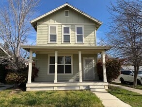 Building Photo - 804 Kite Ln