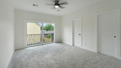 Building Photo - 1313 Knight St