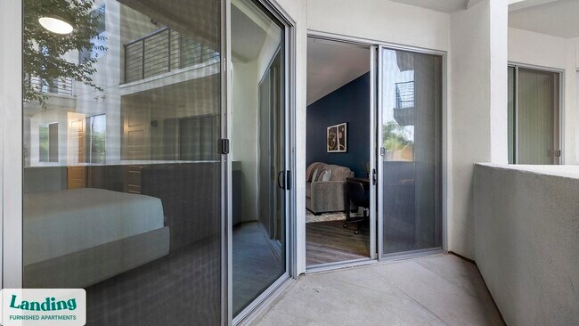 Foto del edificio - 2323 E Highland Ave