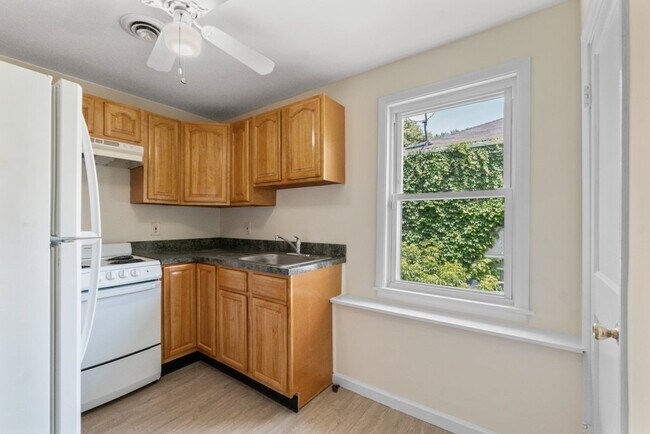 Foto del edificio - 5410 Belle Vista Ave