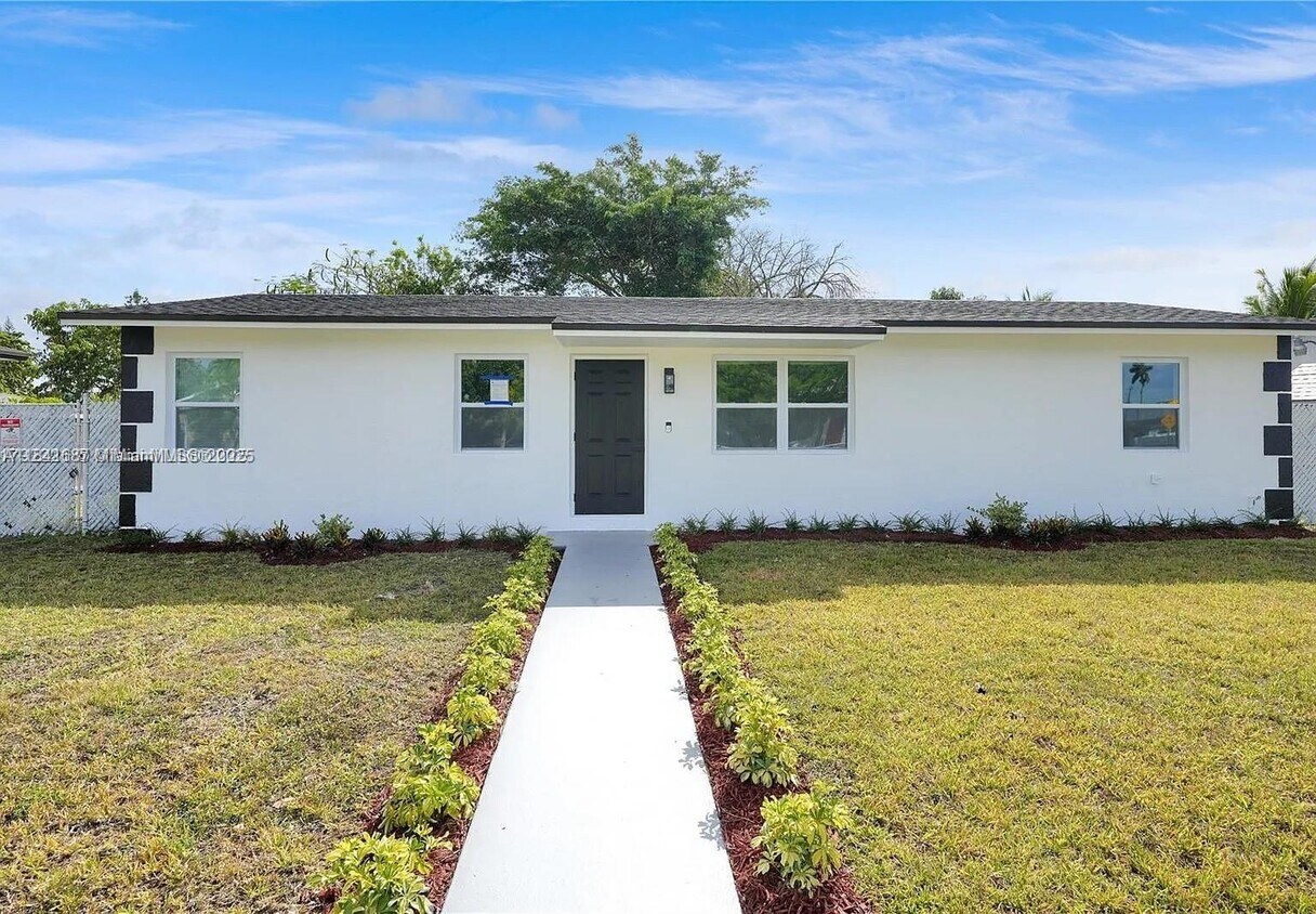 Foto principal - 439 SW 17th Terrace