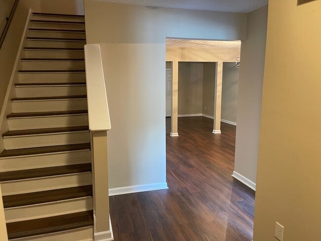 Foto del edificio - Fresh Renovation, 3 Bedroom Townhouse