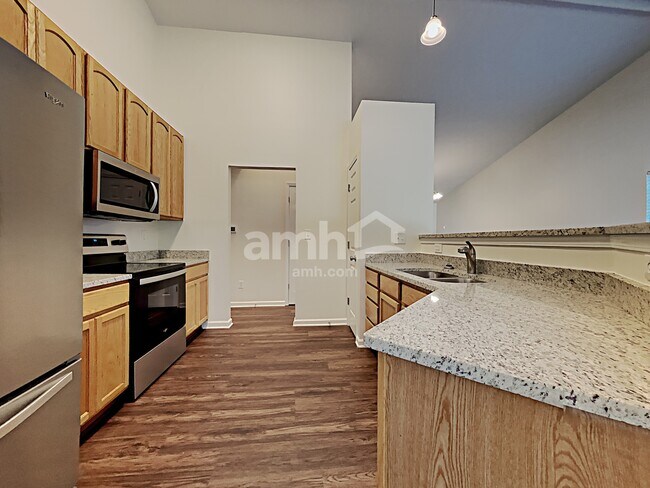 Foto del edificio - 6852 Emerald Bay Ln