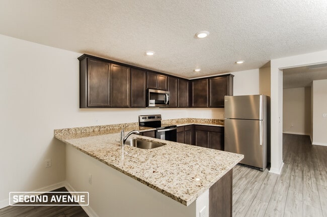 Foto del edificio - 3399 Lakeland Ave