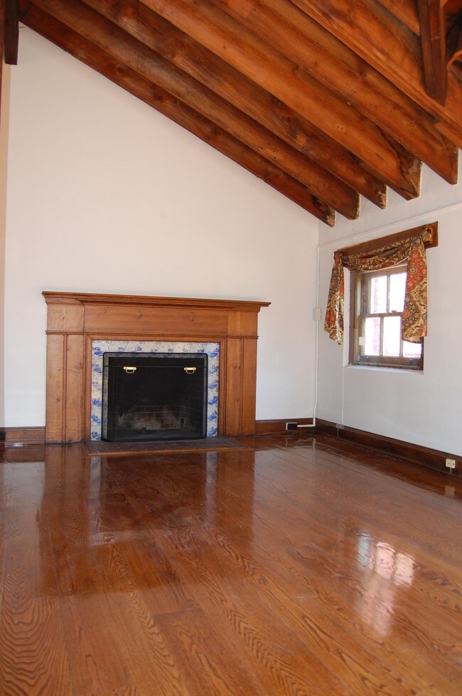 59 Oakland Pl Buffalo Ny 14222 House For Rent In Buffalo Ny