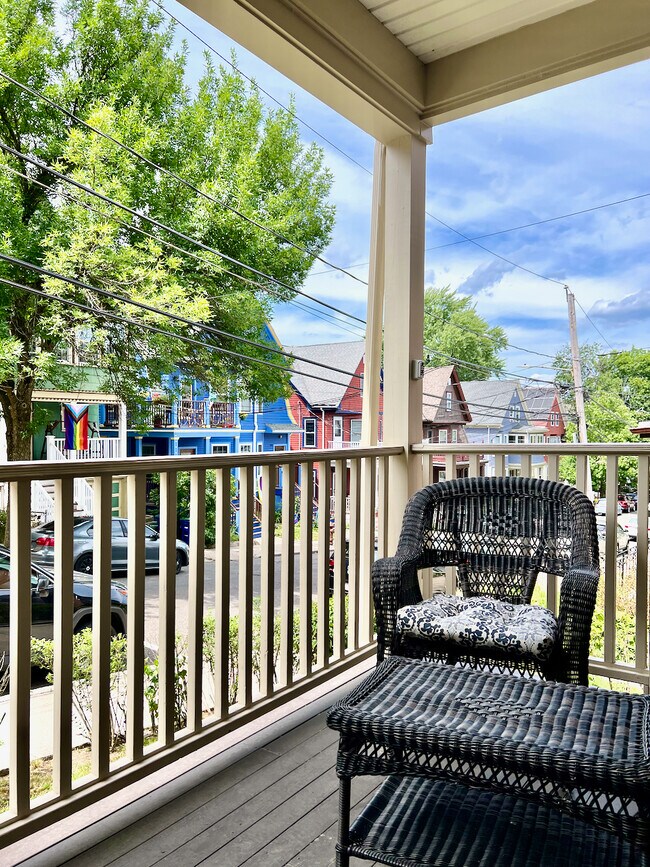 Building Photo - 91 Belmont St