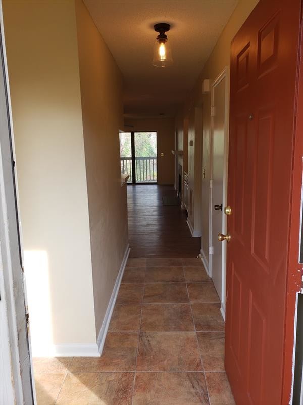 Building Photo - Riverfront Condo close to Downtown