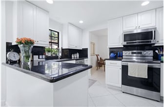 Building Photo - 7798 La Mirada Dr