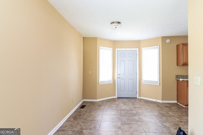 Building Photo - 384 Braxton Dr