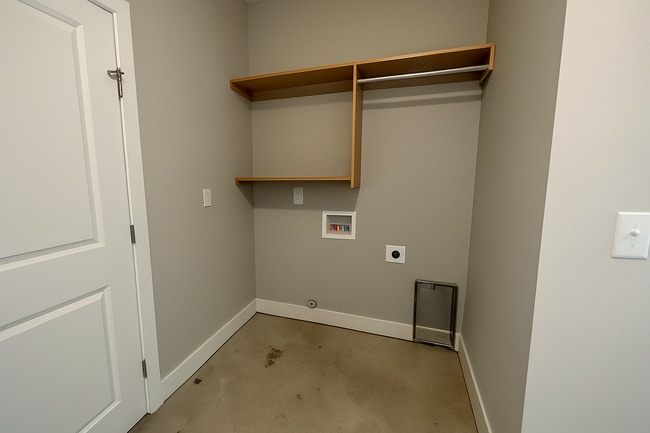 Building Photo - 2518/20 W 55th