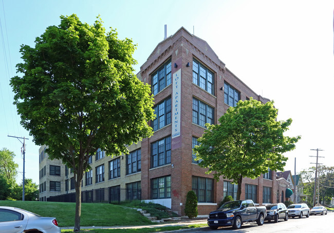 Foto del edificio - Knitting Factory Loft Apartments