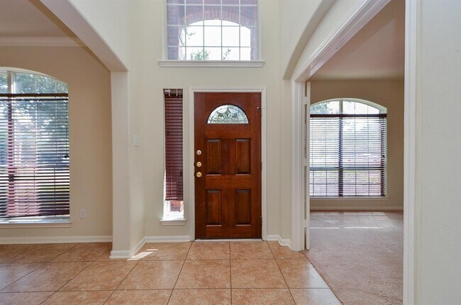 Foto del edificio - 22231 Bridgestone Oak Dr