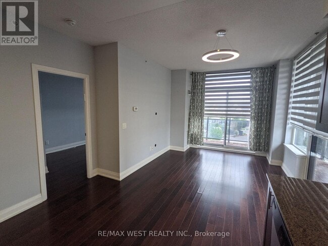 Building Photo - 85 N Park Rd