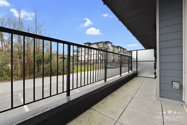 Building Photo - 2 Bed, 2 Bath Condo for Rent in Langley!