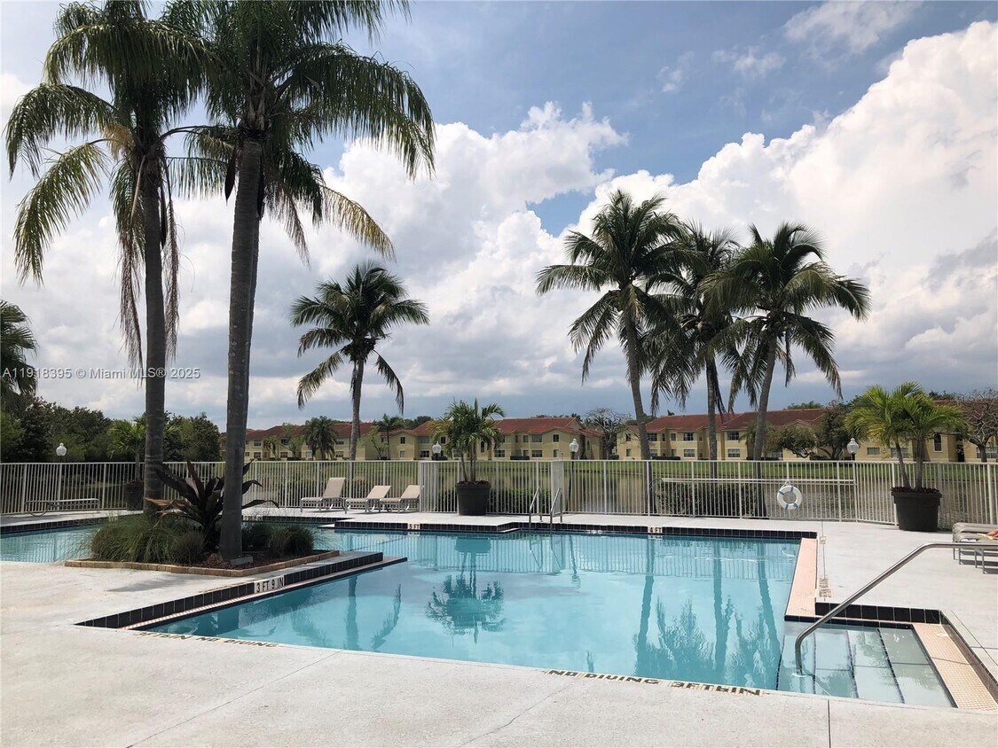 Foto principal - 12430 Vista Isles Dr