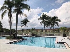 Building Photo - 12430 Vista Isles Dr