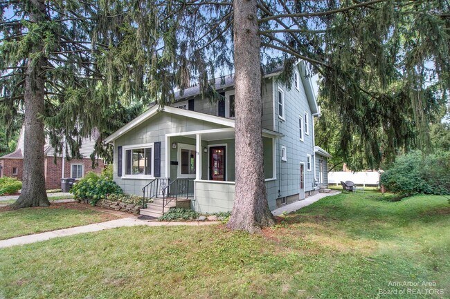 Building Photo - 113 Fairview Dr