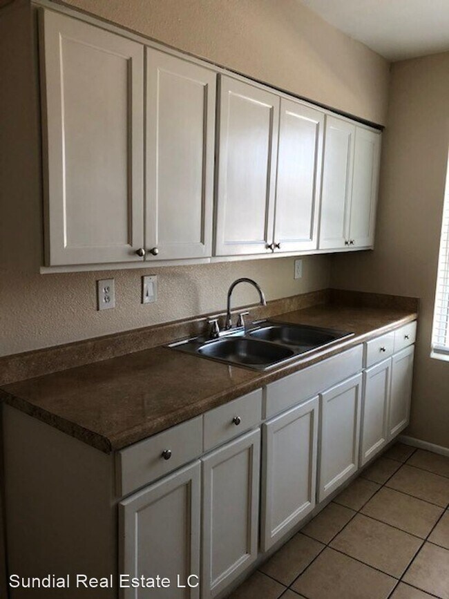 Foto del edificio - 530 N Williams