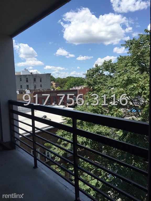 Foto principal - 153 Meserole St
