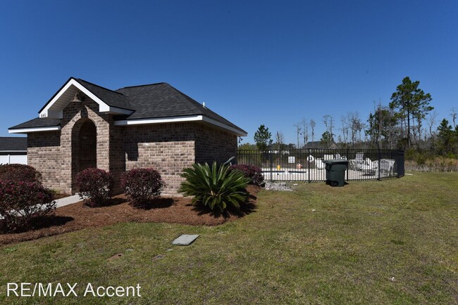 Building Photo - 3 br, 2.5 bath House - 253 Augusta Way